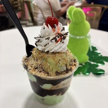 Mrs. Sprinkles Ice Cream - Dubai sundae - Ice Cream & Frozen Yogurt Near Me - Albuquerque, New Mexico