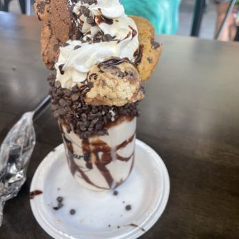 The Yard Milkshake Bar - brookie batter milkshake - Desserts Near Me - The Colony, Texas The Yard Milkshake Bar - brookie batter milkshake - Desserts Near Me - The Colony, Texas