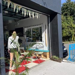 Double Rainbow Cafe - Outdoor of coffeeshop