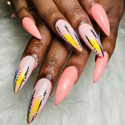 Maui Nails