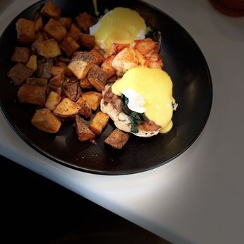 Social Birdie   - Lobster benedict - Breakfast & Brunch Near Me - Queen Creek, Arizona