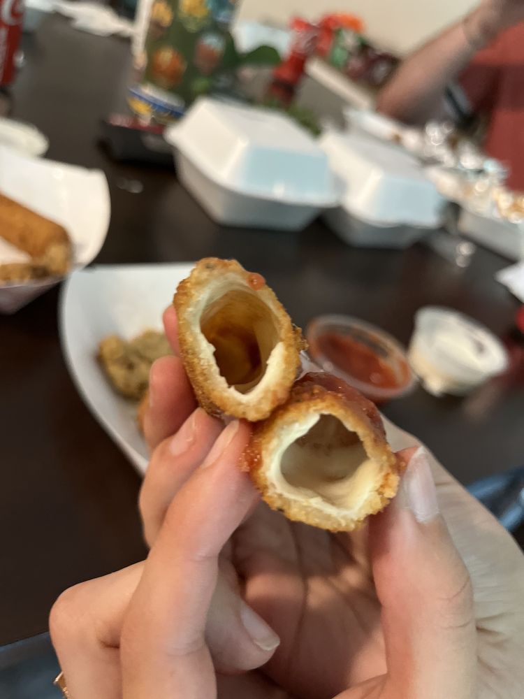 WINGS XTREME U Updated October 2024 37 Photos & 95 Reviews 2620 E 10th St, Bloomington