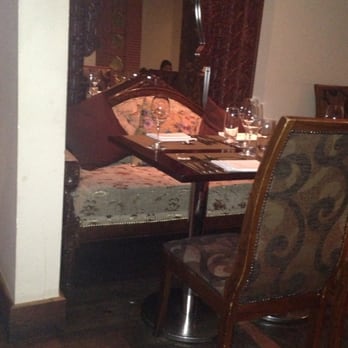 Zayna - Beautiful decor - Indian Near Me - London, XGL