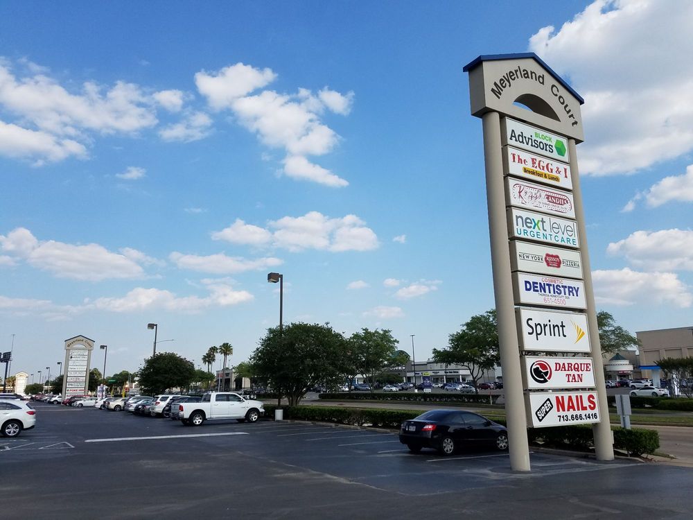 Meyerland Court Shopping Center Image