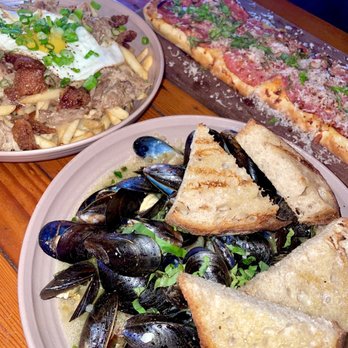 Common Theory - Fresh Mussels - Gastropubs Near Me - San Diego, California