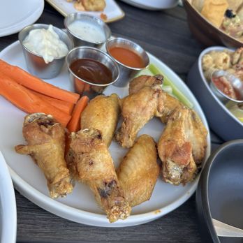Olde Silver Tavern - Wings - Cocktail Bars Near Me - Englishtown, New Jersey