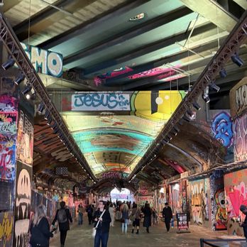 The Graffiti Shack - Graffiti Tunnel - Pizza Near Me - London, XGL The Graffiti Shack - Graffiti Tunnel - Pizza Near Me - London, XGL