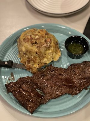 Tribeca Restaurant And Lounge by null