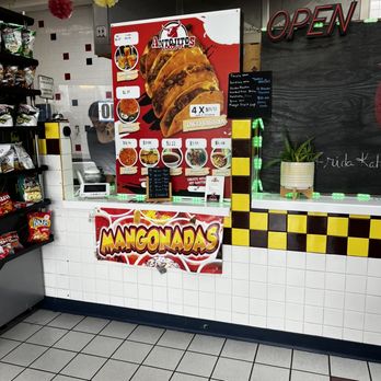 Antojitos locos - inside - Tacos Near Me - Ocoee, Florida