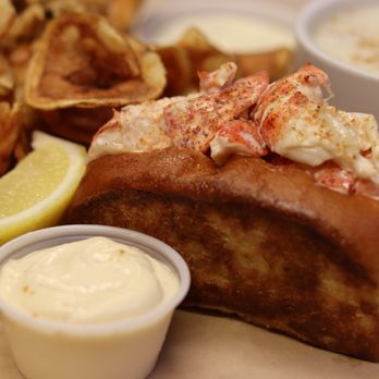 State Line Lobster - Seafood Near Me - Kittery, Maine