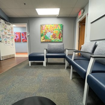 Peachtree Park Pediatrics - Waiting room and seating area - Pediatricians Near Me - Atlanta, Georgia Peachtree Park Pediatrics - Waiting room and seating area - Pediatricians Near Me - Atlanta, Georgia