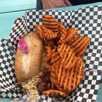 The Sweaty Moose - Mountain dog - Food Trucks Near Me The Sweaty Moose - Mountain dog - Food Trucks Near Me