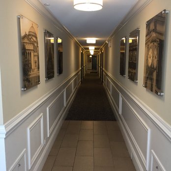 BJB Properties - Nice, bright entrance - Apartments Near Me - Chicago, Illinois BJB Properties - Nice, bright entrance - Apartments Near Me - Chicago, Illinois