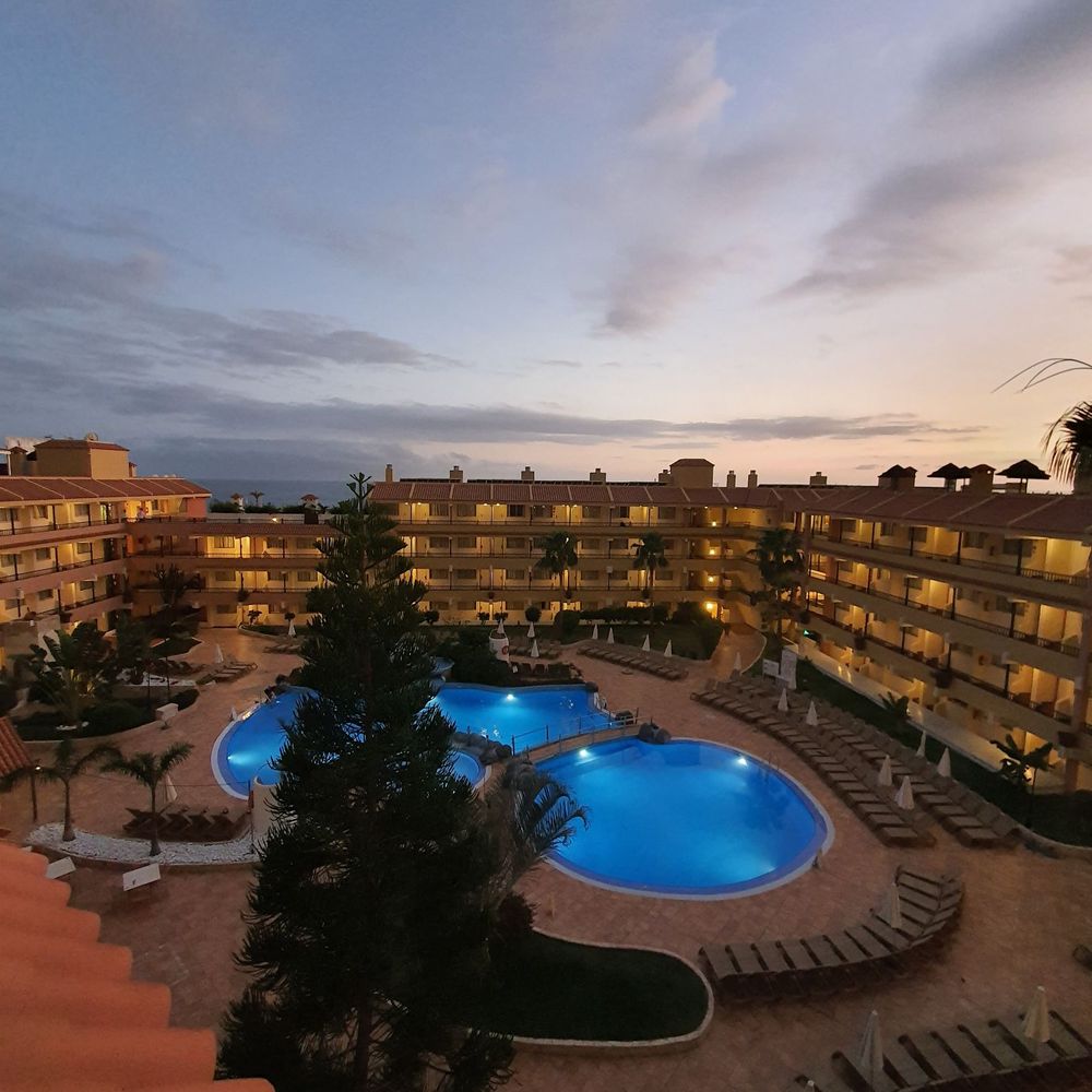 Hovima Jardín Caleta - Inside a room on the 4th floor - Hotels Near Me - Costa Adeje, TF