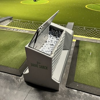Drive Shack - Broken ball feeder; they kept it open, instead. - Golf Near Me - Orlando, Florida