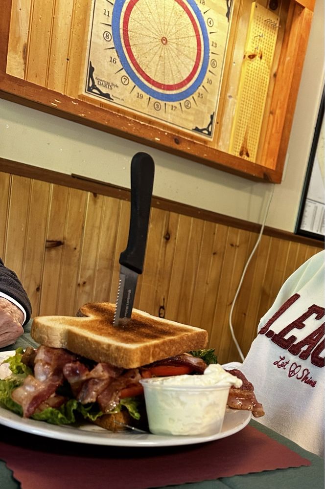 PERMA STONE INN Updated October 2024 22 Photos & 16 Reviews 247