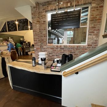Lyrics Cafe - Food/Drink Pickup near the ordering counter - Coffee & Tea Near Me - Newberg, Oregon
