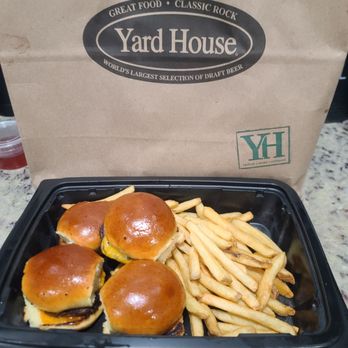 Yard House - Sliders - Bars Near Me - Hallandale Beach, Florida Yard House - Sliders - Bars Near Me - Hallandale Beach, Florida