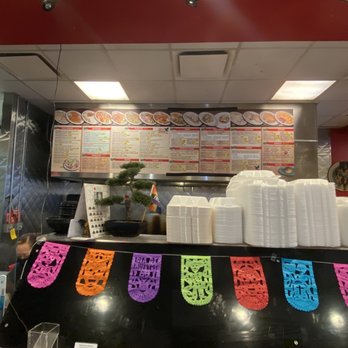 El Gallo Bravo - Mexican Near Me - Chicago, Illinois
