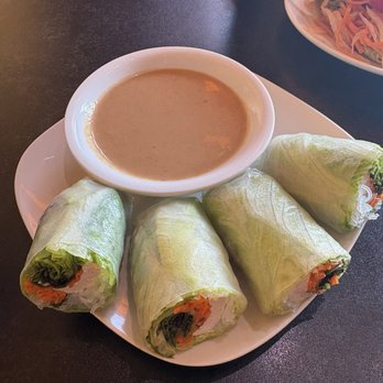Mam’s Happy Thai Express - Fresh Spring Roll - Thai Near Me - Ashland, Oregon