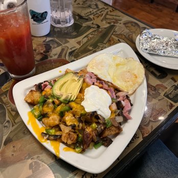 KC's American Kitchen - Potato works meal delicious - American Near Me - Windsor, California