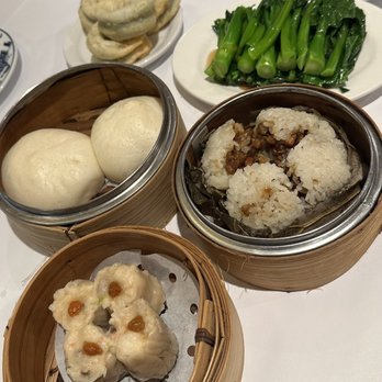 Yank Sing - Soup Dumplings Sticky Rice Noodle Soup with BBQ Pork Steamed Spareribs Steamed BBQ Pork Bun Pork and Shrimp Siu Mye Scallion Cake - Dim Sum Near Me - San Francisco, California
