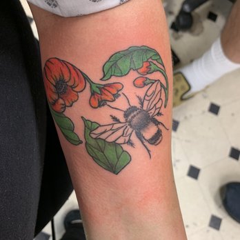 Neck Deep Tattoo - Yellow - Piercing Near Me - Kaneohe, Hawaii Neck Deep Tattoo - Yellow - Piercing Near Me - Kaneohe, Hawaii