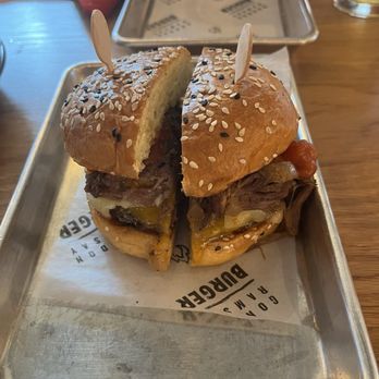 Gordon Ramsay Burger - Salad Near Me - Chicago, Illinois