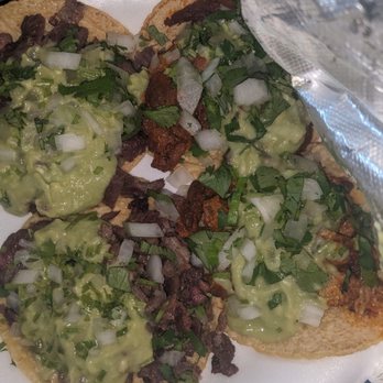Tacos Estilo Tijuana - Two asada, two al pastor. Look how much guac and meat they offer! - Tacos Near Me - Los Angeles, California Tacos Estilo Tijuana - Two asada, two al pastor. Look how much guac and meat they offer! - Tacos Near Me - Los Angeles, California