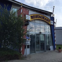 Mayr's Restaurant