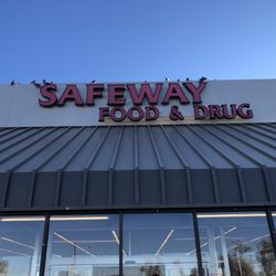 Safeway - Storefront.