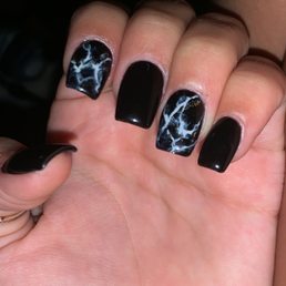 Super trendy and cute marble nail design with amazing shape,thinness and natural looking nails!! Super trendy and cute marble nail design with amazing shape,thinness and natural looking nails!!