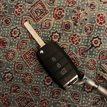 Express Mobile Locksmith  - Kia Sorento flip key - Keys & Locksmiths Near Me - Laguna Hill, California