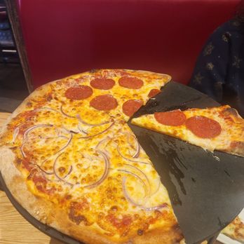 Evviva Trattoria - Delicious extra cheese, half pepperoni, half onion. - Italian Near Me - Stoneham, Massachusetts