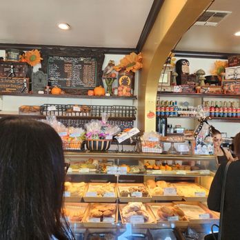 Freeport Bakery - Bakeries Near Me - Sacramento, California