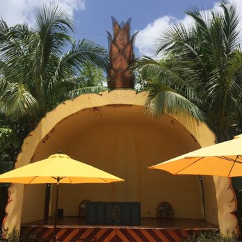 Miami Culinary Tours - Famous pineapple stage on the tour, behind the Ball and Chain. - Food Tours Near Me - Miami Beach, Florida Miami Culinary Tours - Famous pineapple stage on the tour, behind the Ball and Chain. - Food Tours Near Me - Miami Beach, Florida