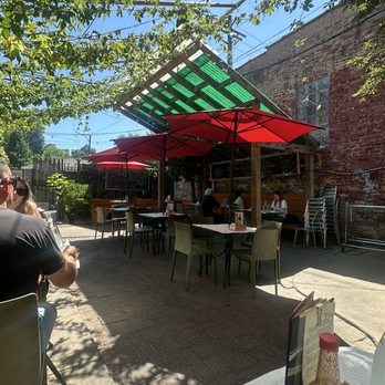 Handlebar - Vegetarian Near Me - Chicago, Illinois