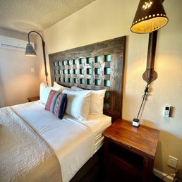 Comfortable Pillow Top King and Queen Beds Comfortable Pillow Top King and Queen Beds