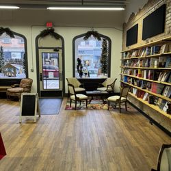 Novel Blends - Interior