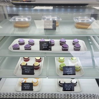 Starbread Bakery - Bakeries Near Me - Carson, California
