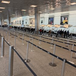 Newark Liberty International Airport - Terminal B