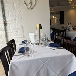 Philia Restaurant - Intimate table