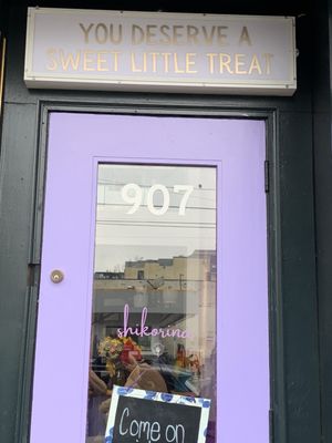 Shikorina Bakeshop & Cafe by null