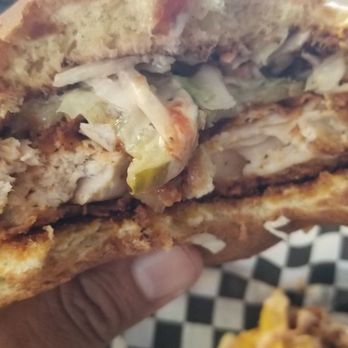 Hot Chickz - Chicken Sandwich, not what we expected - Chicken Wings Near Me - La Puente, California