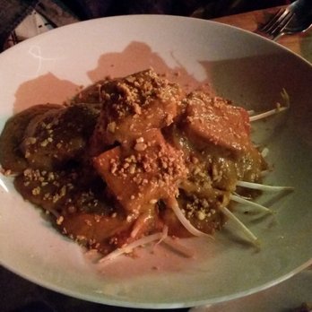 Mango Thai - Superb Thai Peanut Curry with fried tofu. Get it now! (If you don't have a peanut allergy) - Thai Near Me - Saint Paul, Minnesota