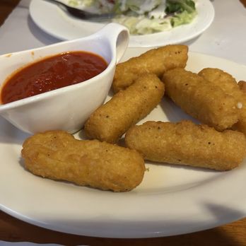 Sal's by Victor - Fried Mozzarella - Italian Near Me - Williamsburg, Virginia