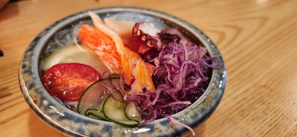 Tom Sushi by null