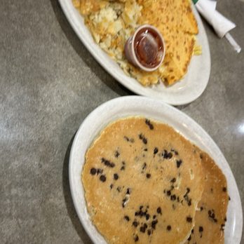 Knight & Day Diner - Diners Near Me - Lititz, Pennsylvania