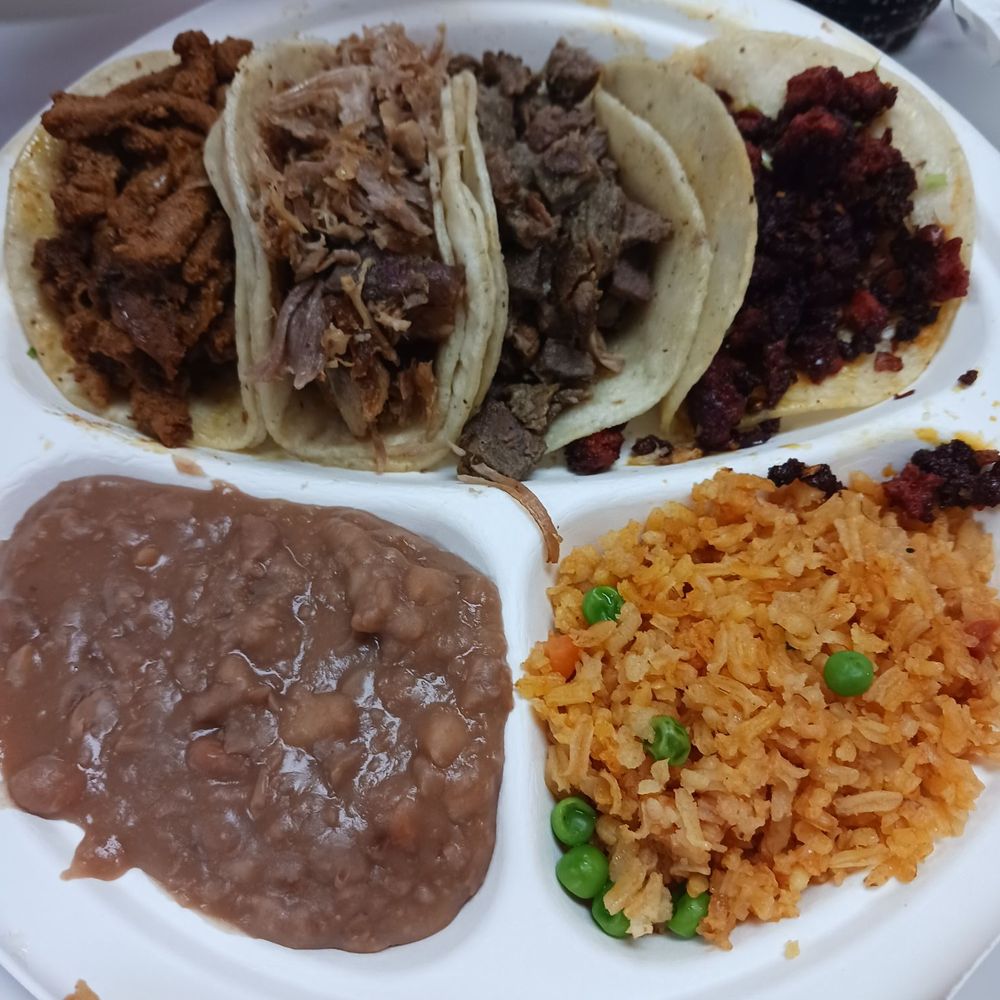 El Gallo Giro - Caterers Near Me - Fontana, California El Gallo Giro - Caterers Near Me - Fontana, California