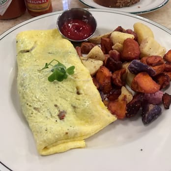 1886 Cafe & Bakery - Hangover Omelette - American Near Me - Austin, Texas 1886 Cafe & Bakery - Hangover Omelette - American Near Me - Austin, Texas